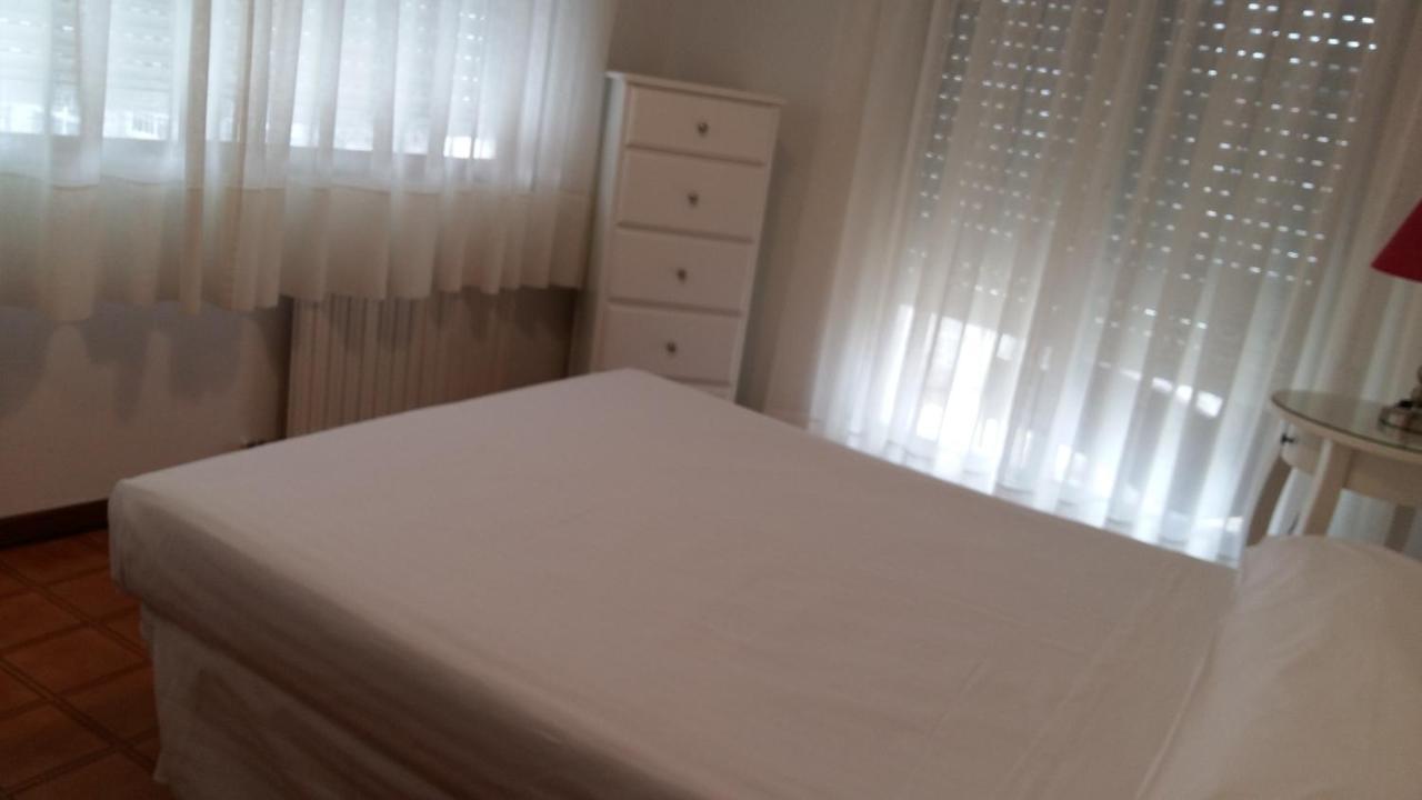 Apartamentos Turisticos Arosa Ogrove オ・グローベ エクステリア 写真